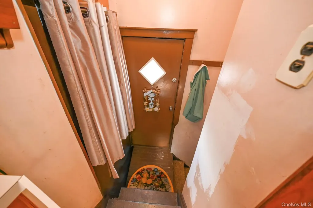 165 Cochran Place Valley Stream NY 11581