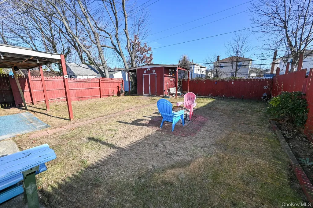 165 Cochran Place Valley Stream NY 11581