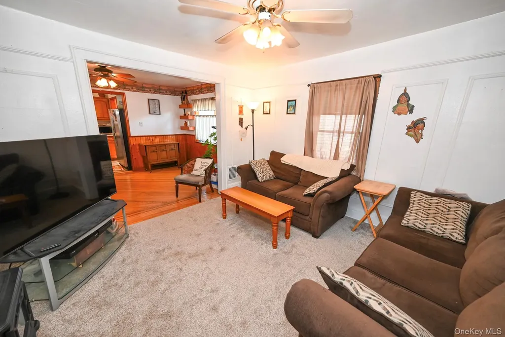 165 Cochran Place Valley Stream NY 11581