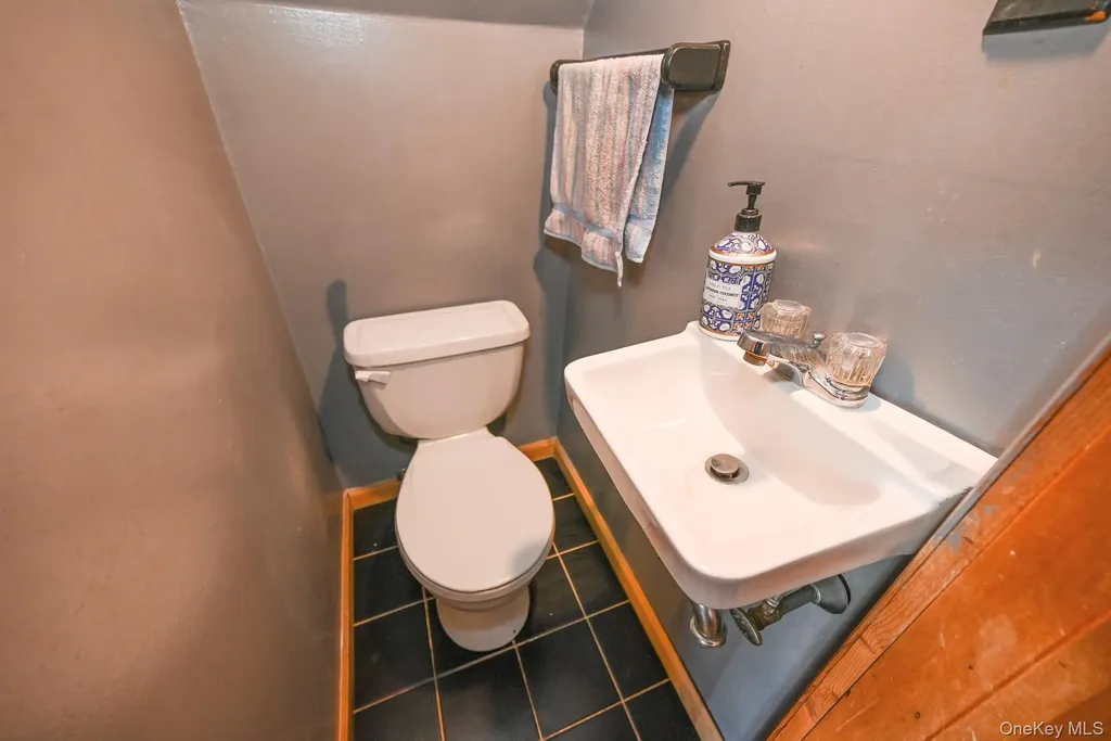165 Cochran Place Valley Stream NY 11581