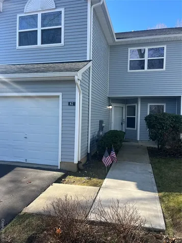 82 Lakeview Drive Manorville NY 11949