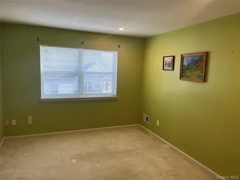 82 Lakeview Drive Manorville NY 11949