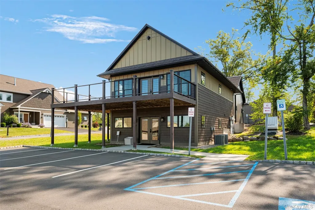 27 Ottaway Lane Campbell Hall NY 10916