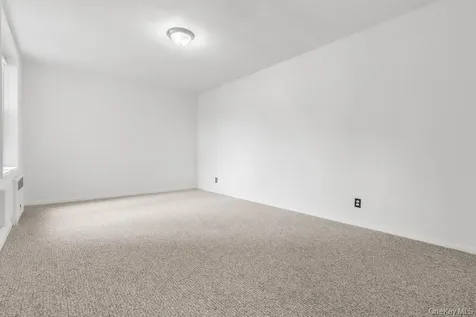 245 Rumsey Road Yonkers NY 10701