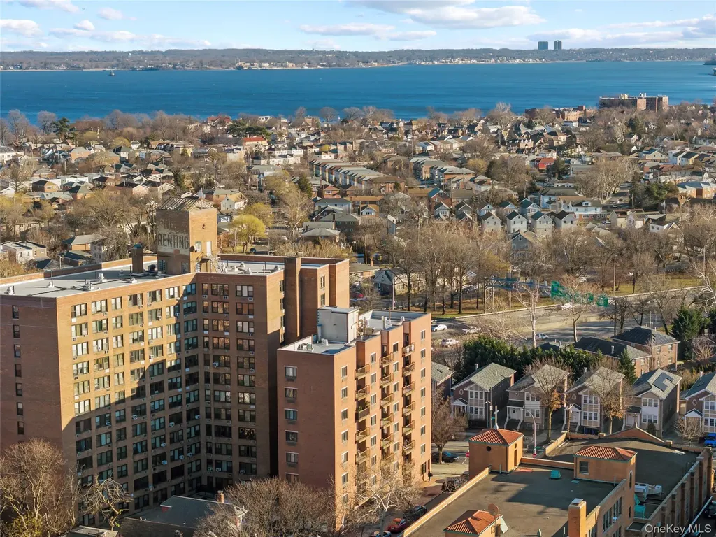 1600 Parkview Avenue Bronx NY 10461