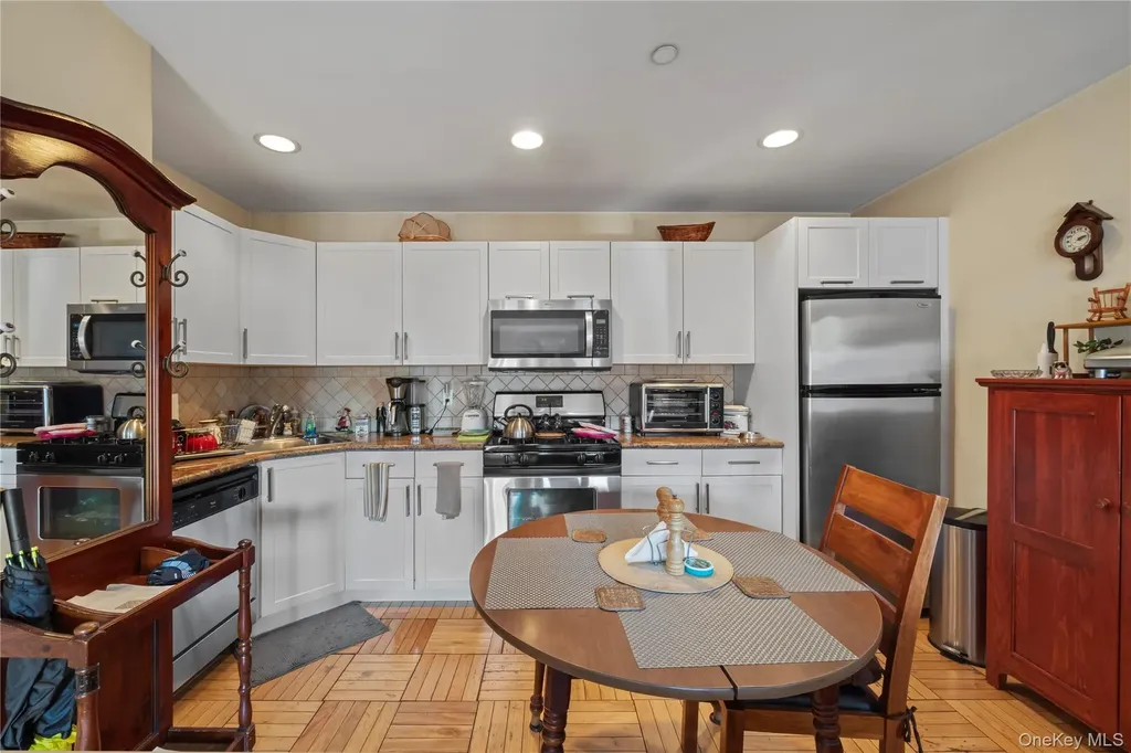 1600 Parkview Avenue Bronx NY 10461