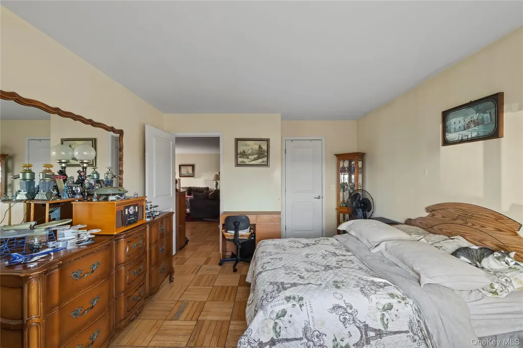 1600 Parkview Avenue Bronx NY 10461