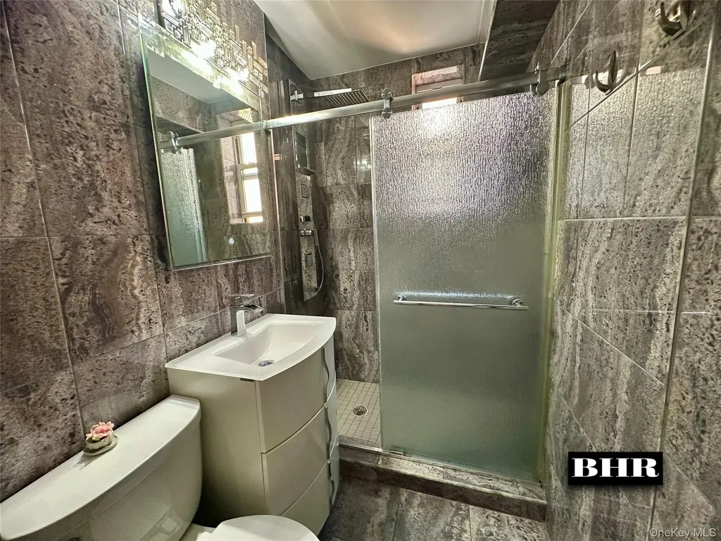 2461 E 29th Street Brooklyn NY 11235