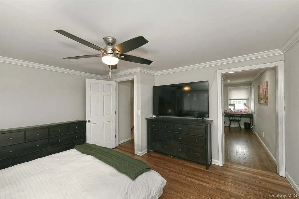 17 Pine Tree Road South Huntington NY 11746