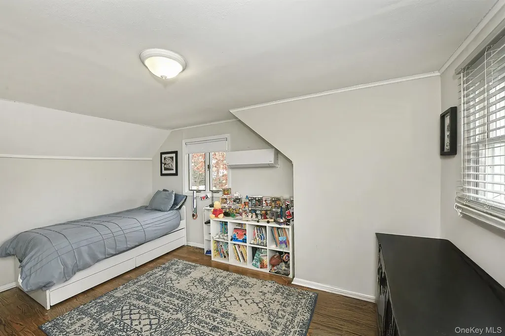 17 Pine Tree Road South Huntington NY 11746