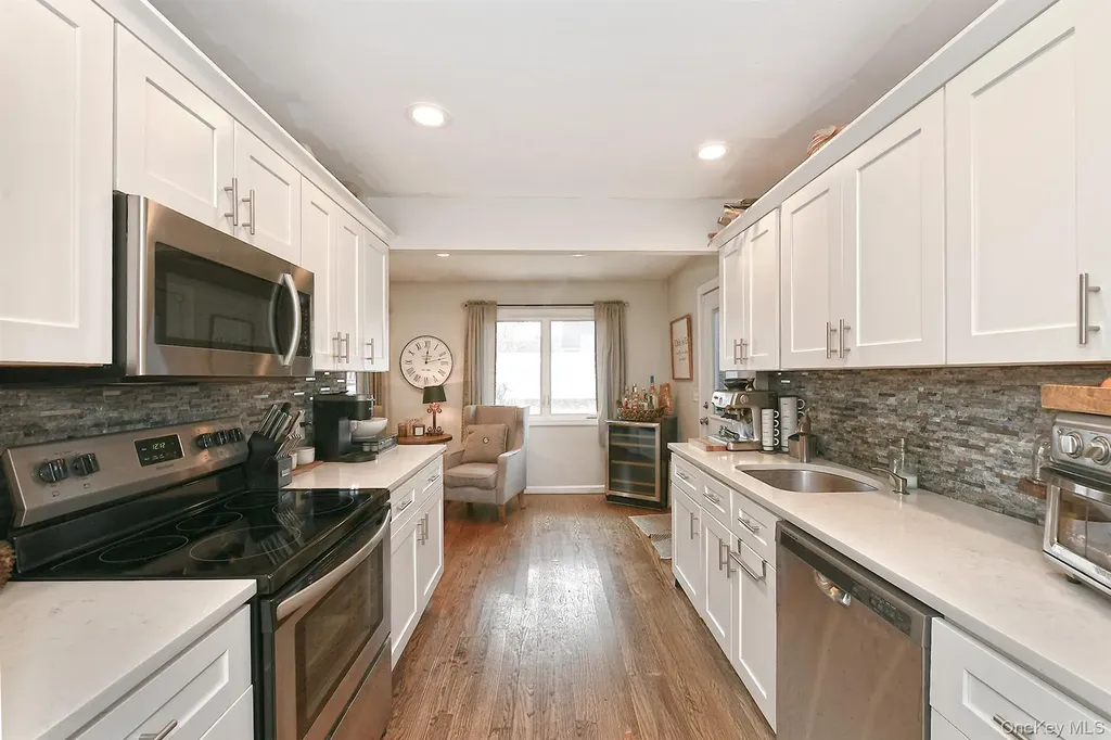 17 Pine Tree Road South Huntington NY 11746