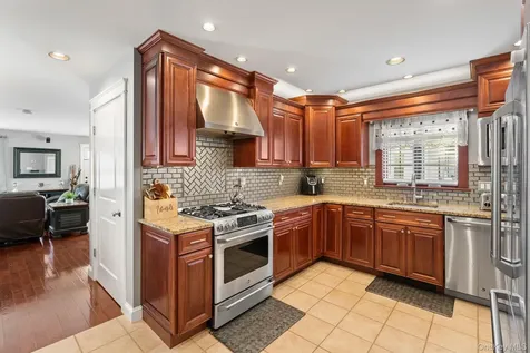 83 Garden Street Kingston NY 12401