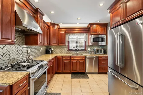 83 Garden Street Kingston NY 12401