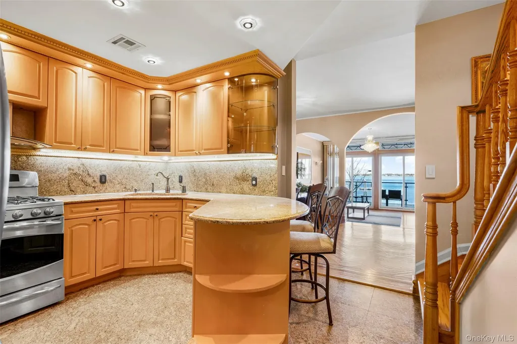822 Dean Avenue Bronx NY 10465