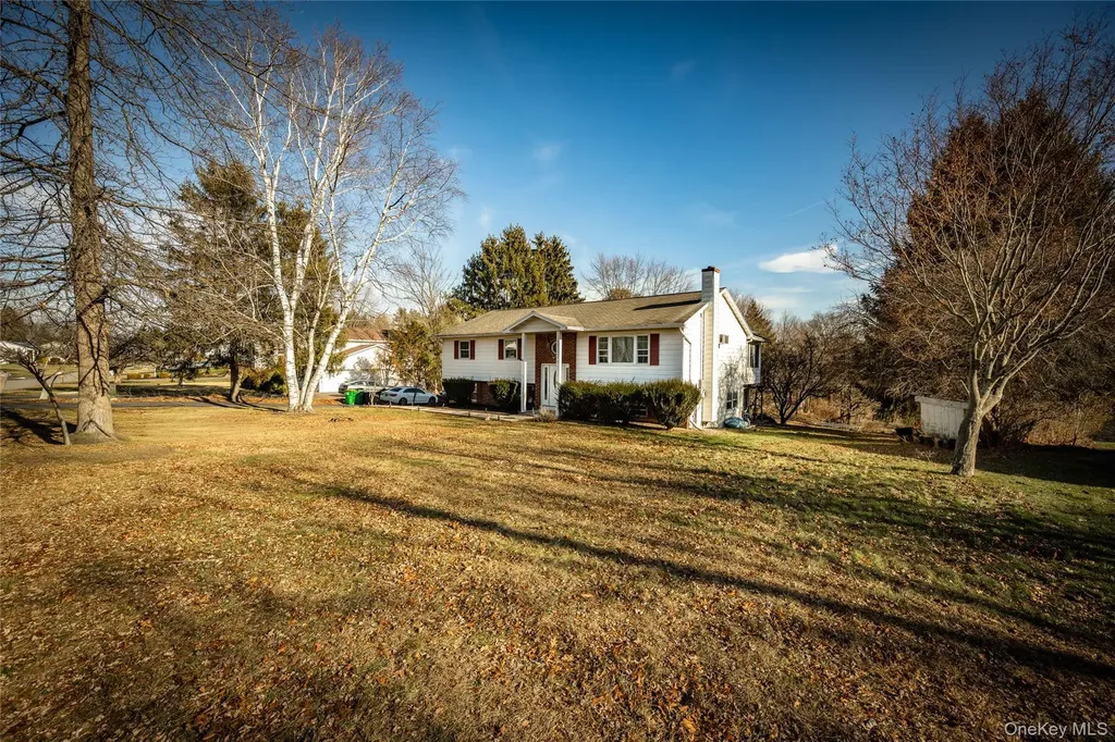 76 Derick Drive Fishkill NY 12524