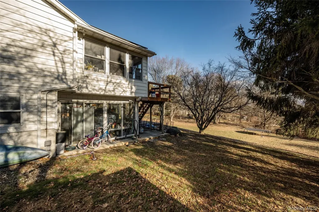 76 Derick Drive Fishkill NY 12524