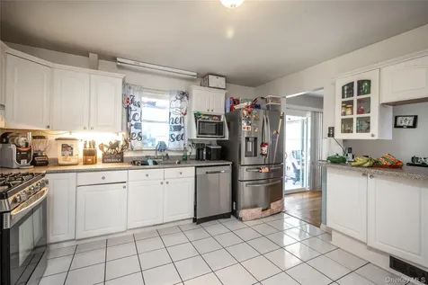 76 Derick Drive Fishkill NY 12524