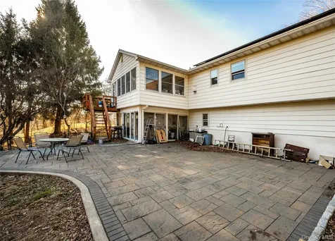 76 Derick Drive Fishkill NY 12524