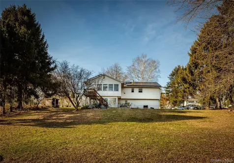 76 Derick Drive Fishkill NY 12524