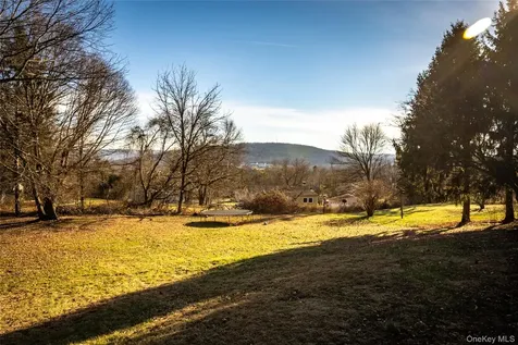 76 Derick Drive Fishkill NY 12524