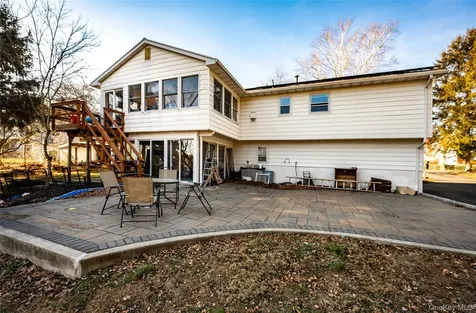 76 Derick Drive Fishkill NY 12524