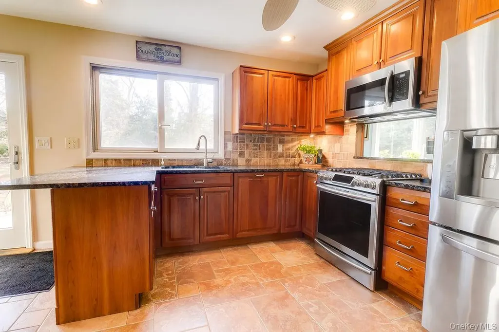 4 Conscience Bay Road Setauket NY 11733