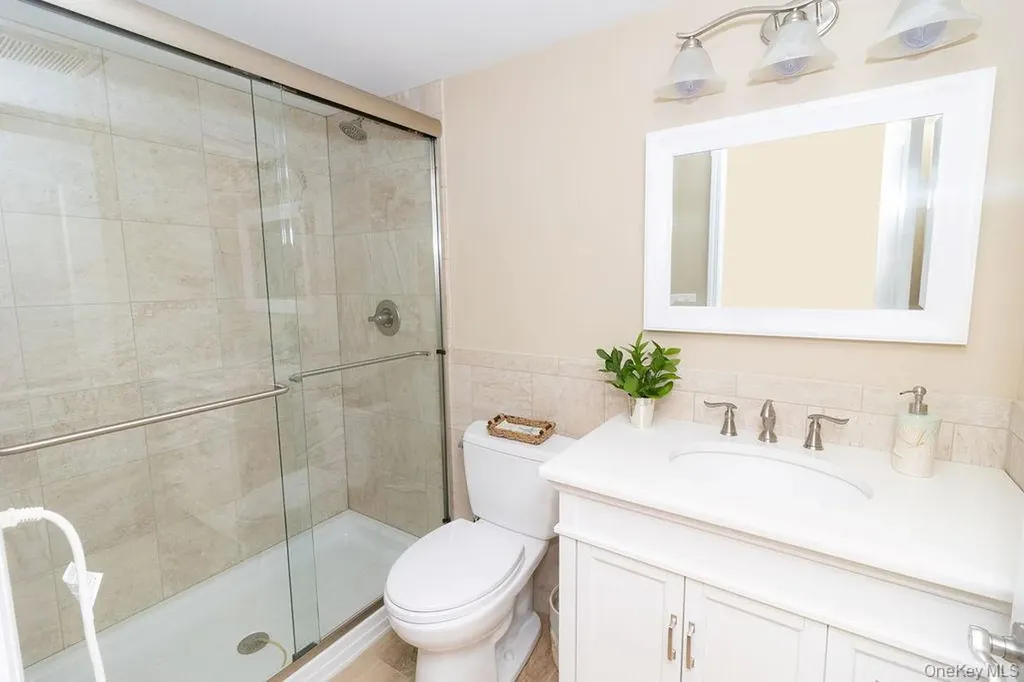 4 Conscience Bay Road Setauket NY 11733