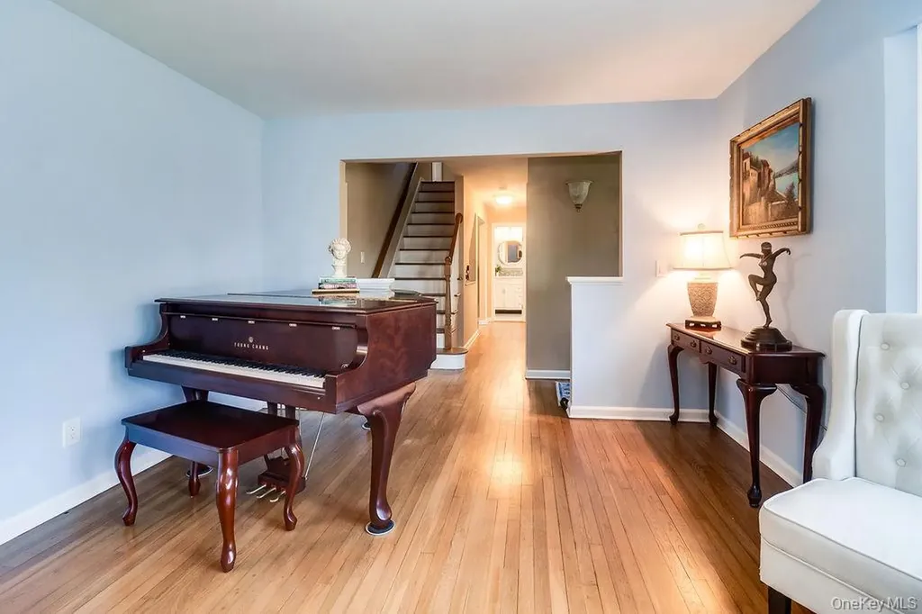 4 Conscience Bay Road Setauket NY 11733