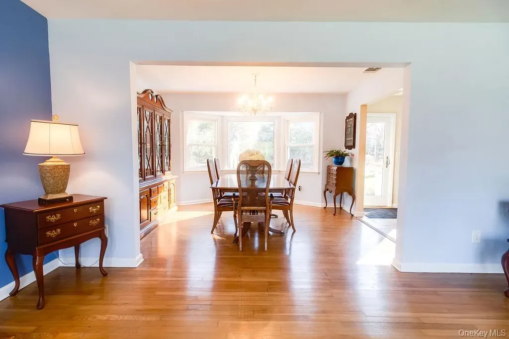 4 Conscience Bay Road Setauket NY 11733