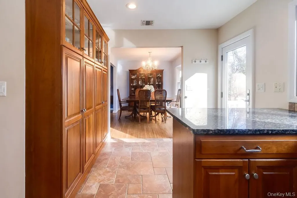 4 Conscience Bay Road Setauket NY 11733