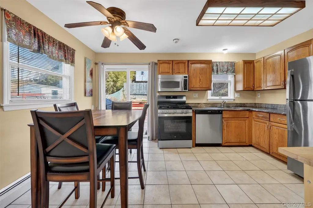 191 Morsemere Avenue Yonkers NY 10703