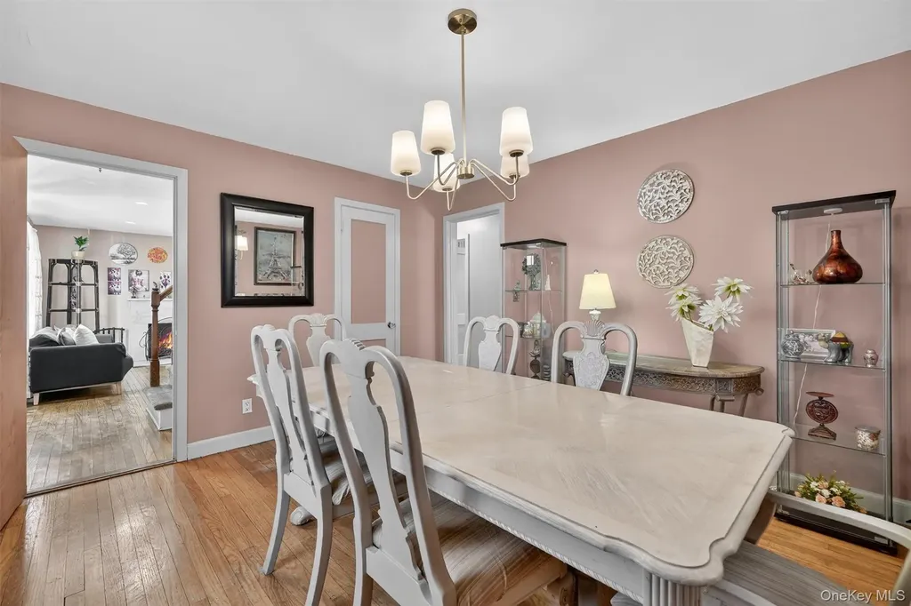 191 Morsemere Avenue Yonkers NY 10703