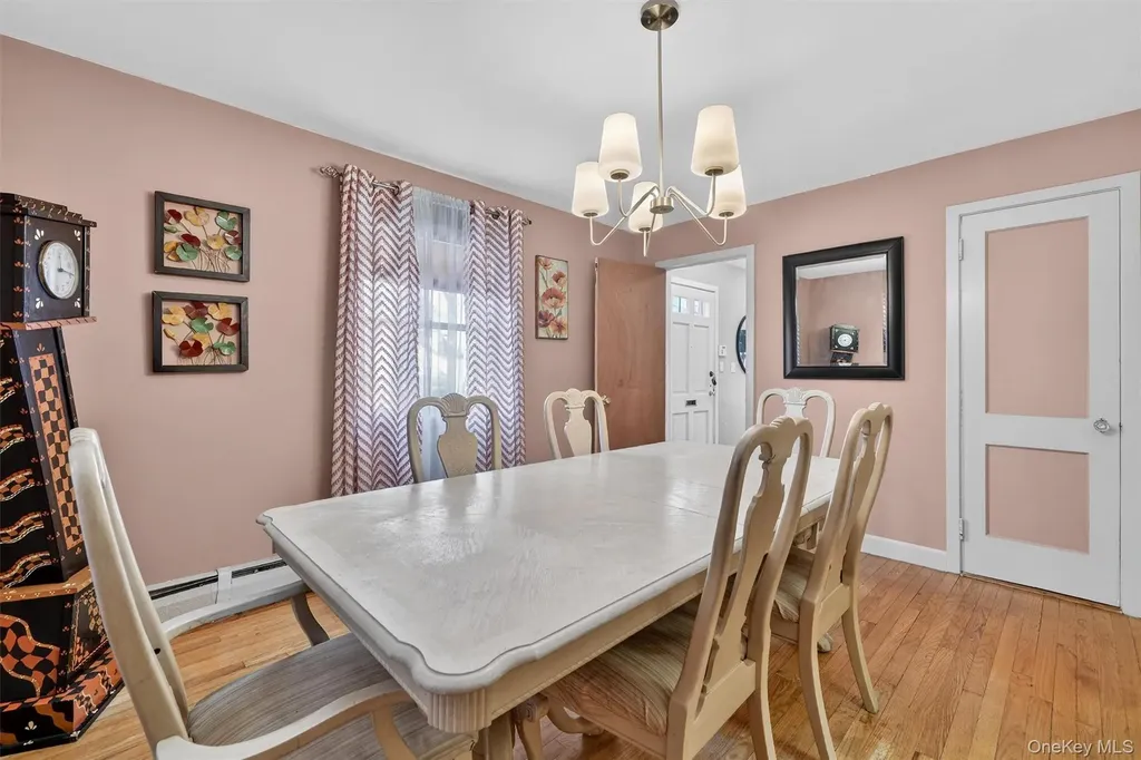 191 Morsemere Avenue Yonkers NY 10703