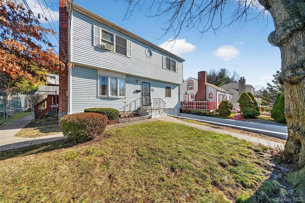 191 Morsemere Avenue Yonkers NY 10703
