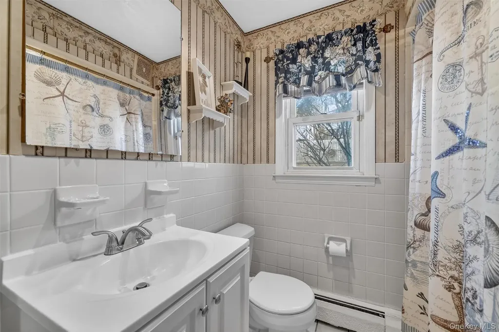 191 Morsemere Avenue Yonkers NY 10703