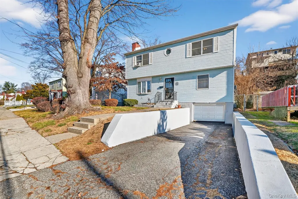 191 Morsemere Avenue Yonkers NY 10703
