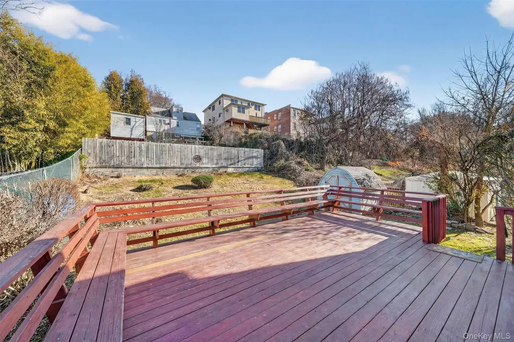 191 Morsemere Avenue Yonkers NY 10703