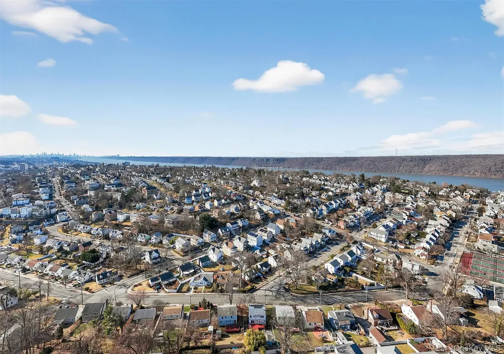 191 Morsemere Avenue Yonkers NY 10703