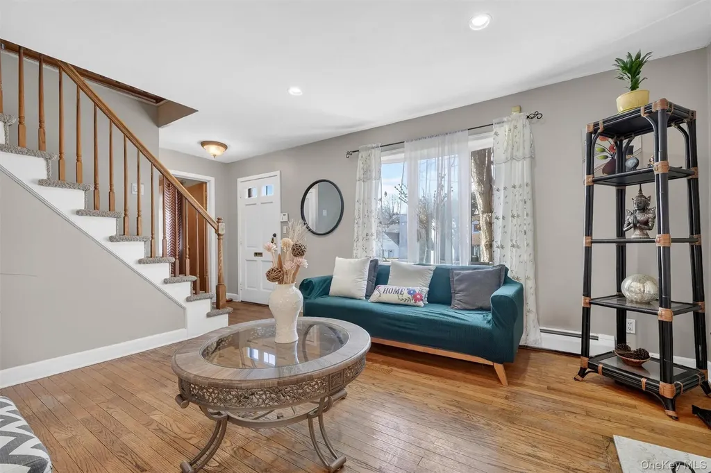 191 Morsemere Avenue Yonkers NY 10703