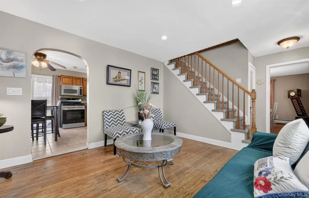 191 Morsemere Avenue Yonkers NY 10703