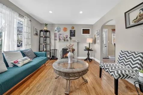 191 Morsemere Avenue Yonkers NY 10703