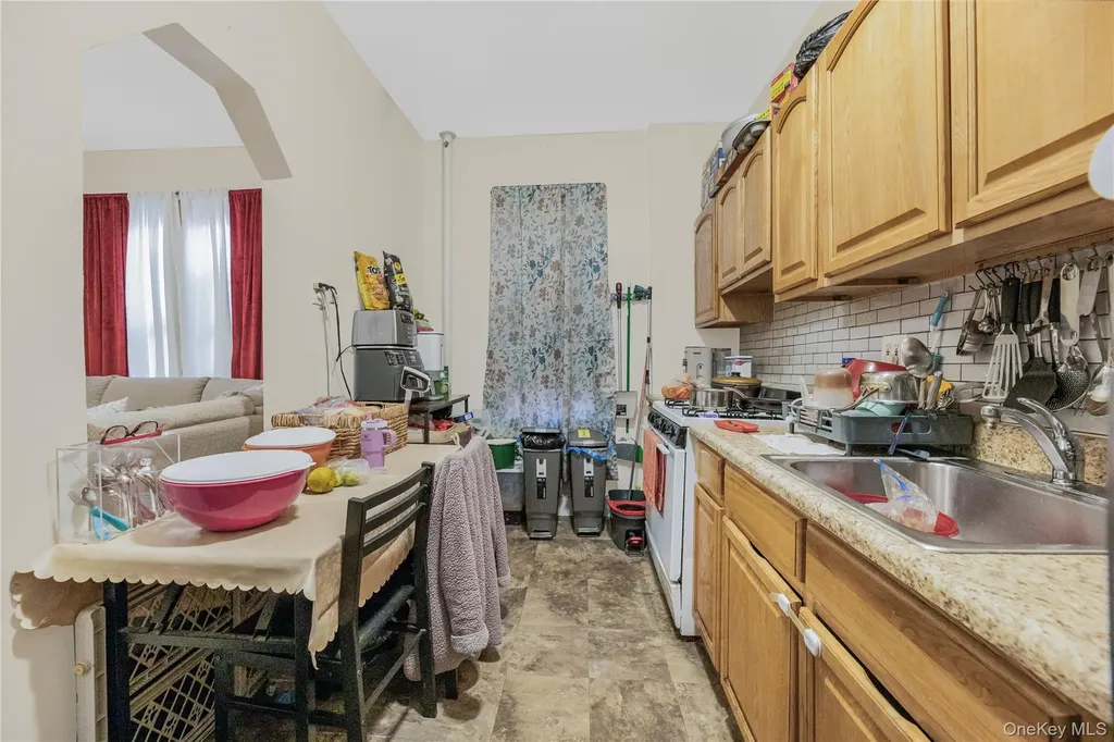 2445 Southern Boulevard Bronx NY 10458