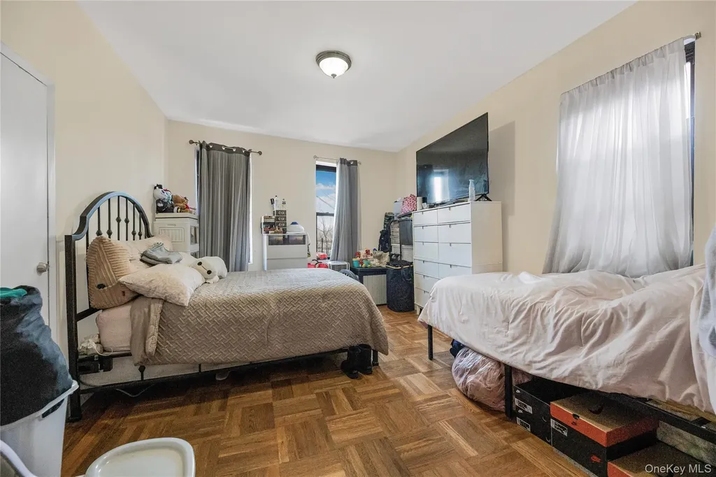 2445 Southern Boulevard Bronx NY 10458