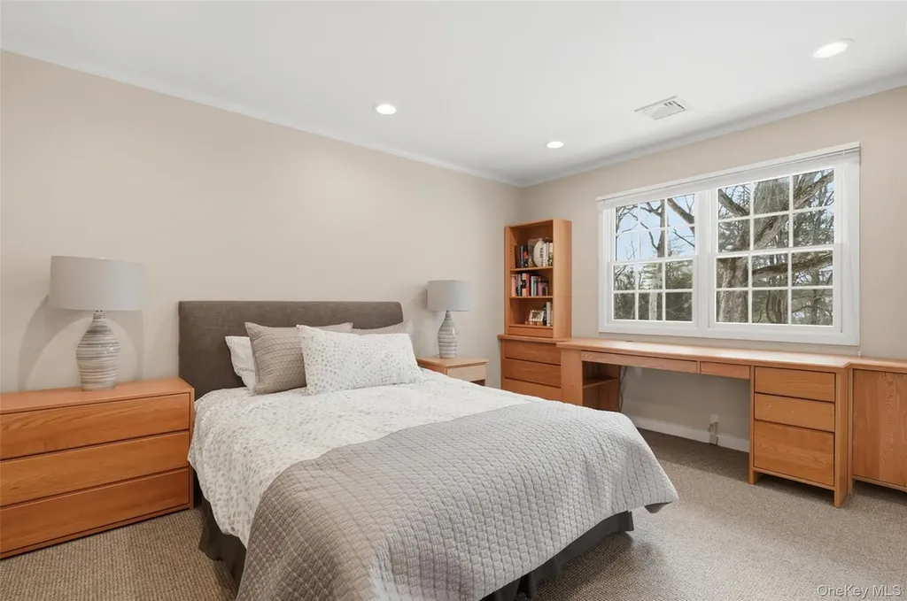10 Oriole Place Rye Brook NY 10573