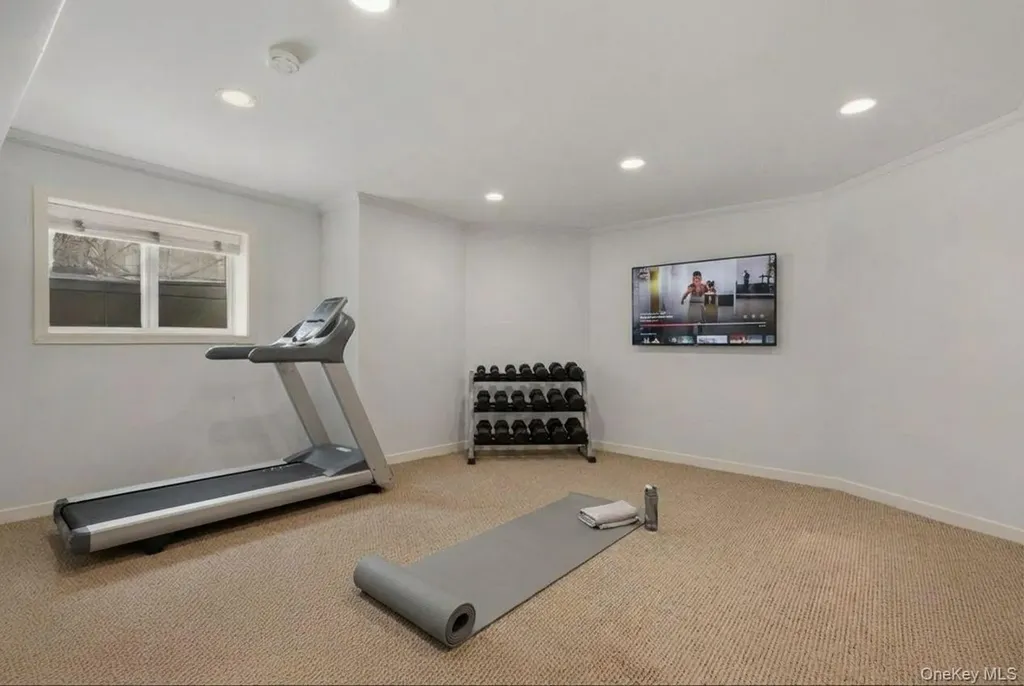 10 Oriole Place Rye Brook NY 10573