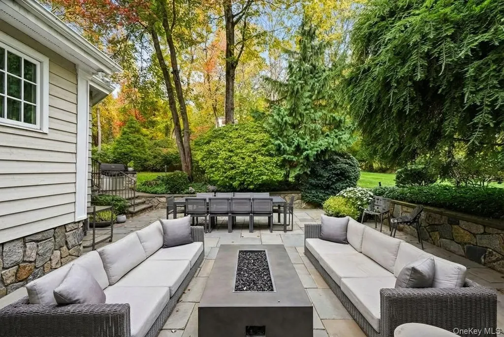 10 Oriole Place Rye Brook NY 10573