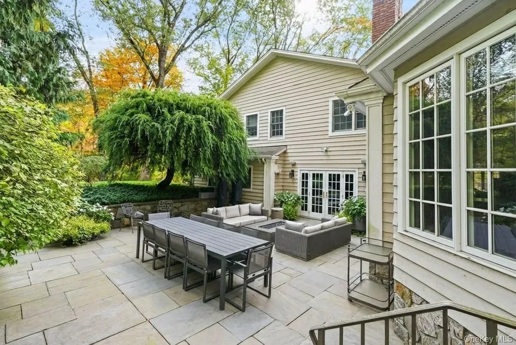 10 Oriole Place Rye Brook NY 10573