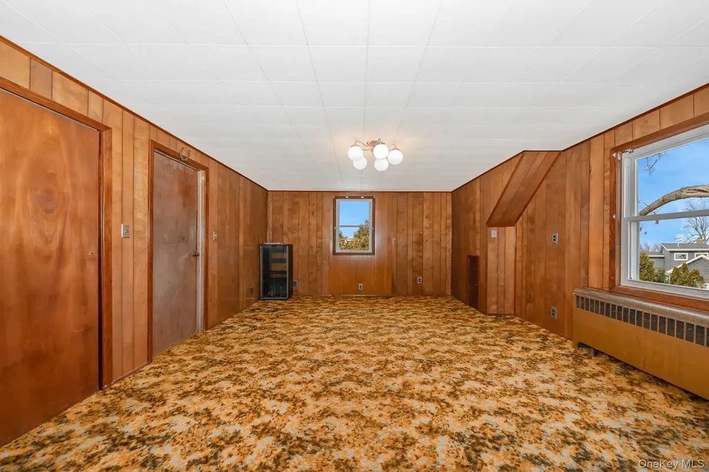 2 Parkview Place Elmont NY 11003