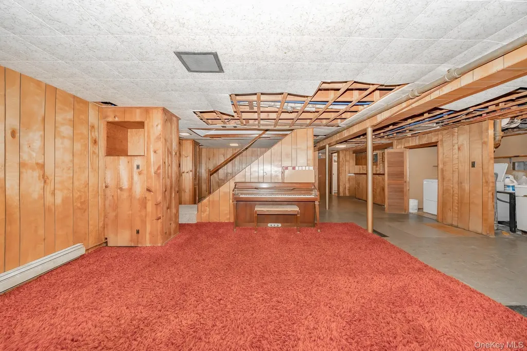 2 Parkview Place Elmont NY 11003