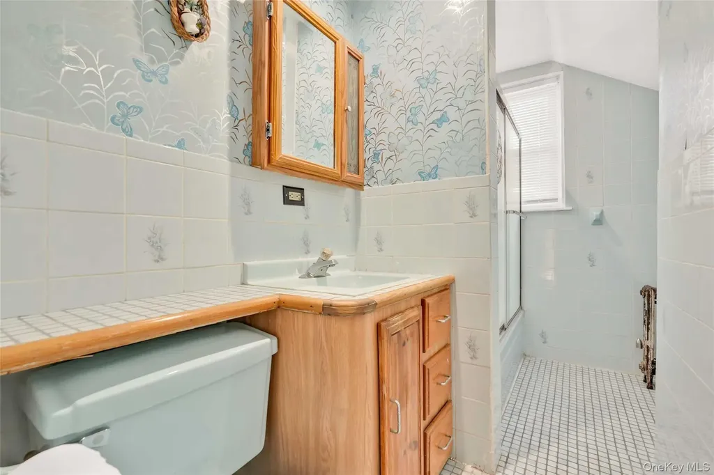 194 Crystal Street Brooklyn NY 11208